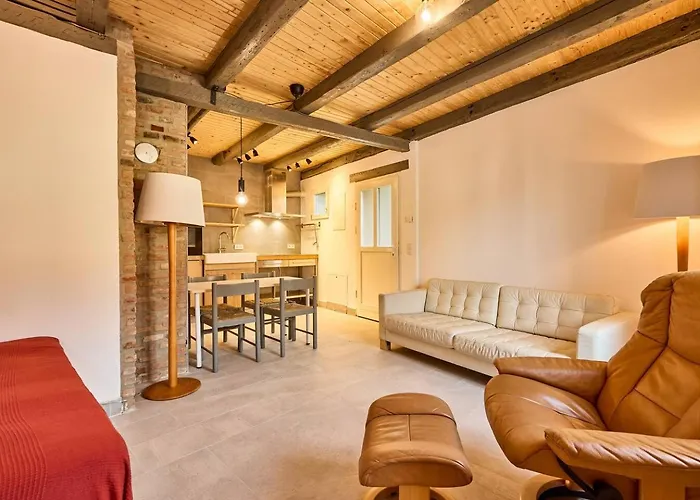 Rote Wohnung - Ferienwohnung